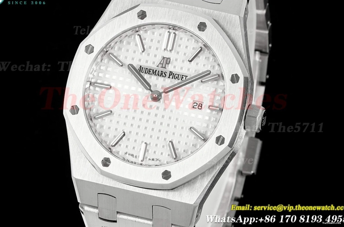 67650 Royal Qtz White SS SS Oak Swiss Ladies 33mm ZF 0519